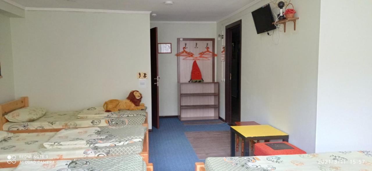 Avino Apart - Hostel Lviv Buitenkant foto