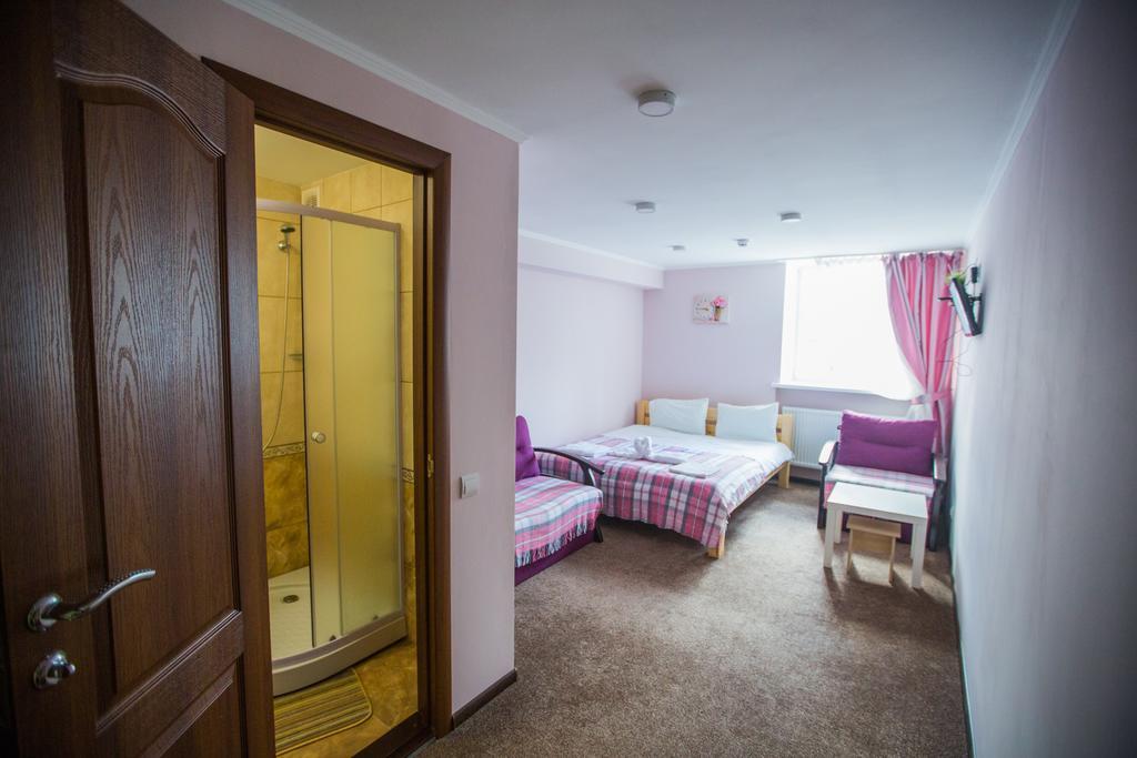 Avino Apart - Hostel Lviv Kamer foto