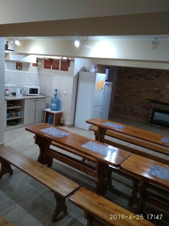 Avino Apart - Hostel Lviv Buitenkant foto