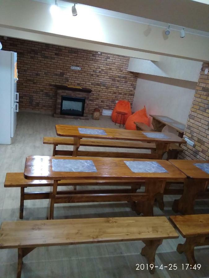 Avino Apart - Hostel Lviv Buitenkant foto